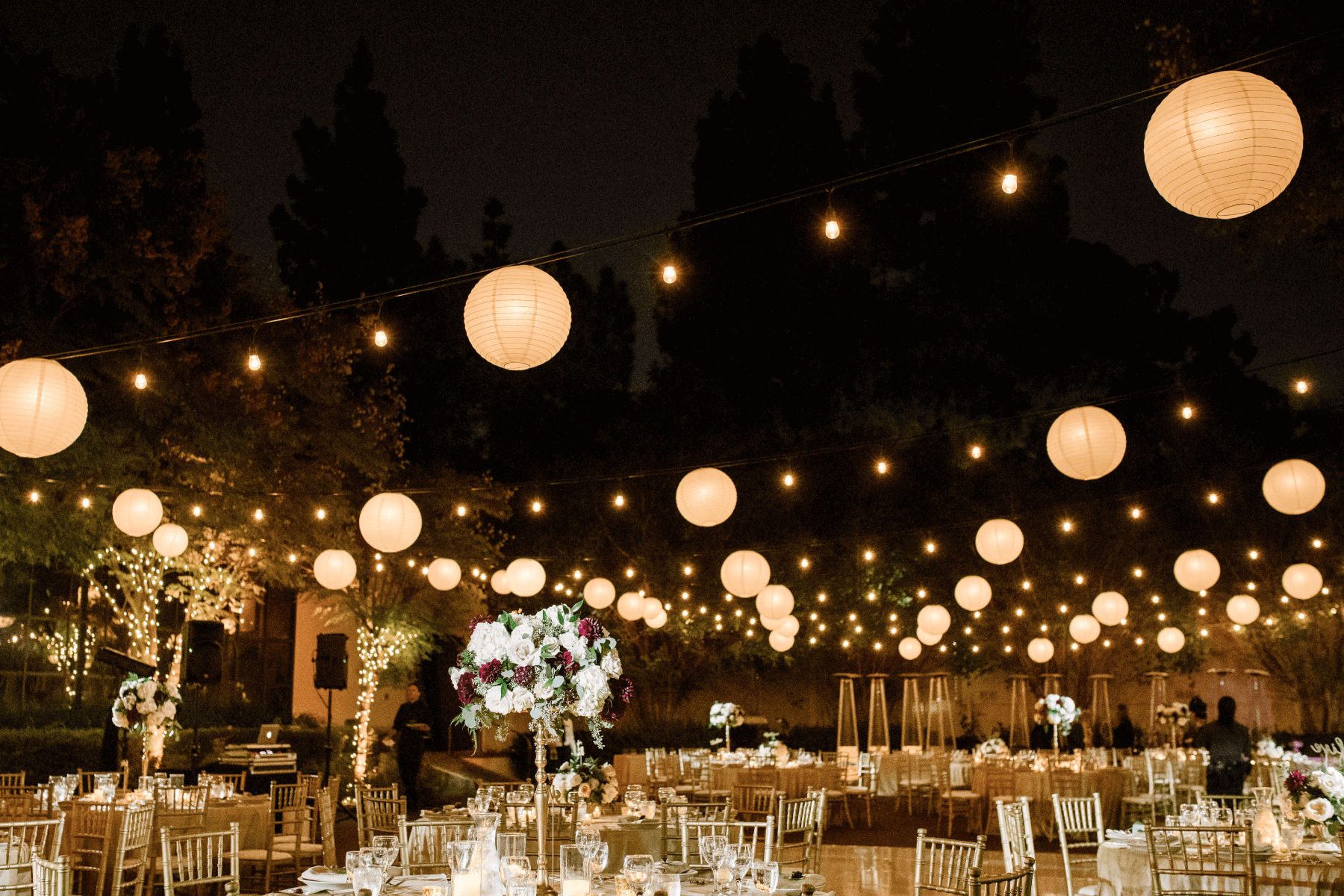 22 Gorgeous outdoor wedding decoration ideas | Paperless Post