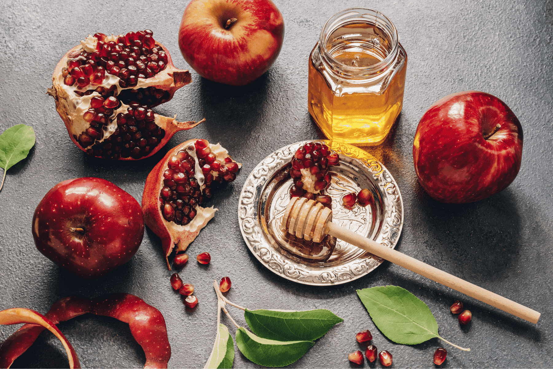 Joyous Ideas For Your Rosh Hashanah Celebration Paperless Post